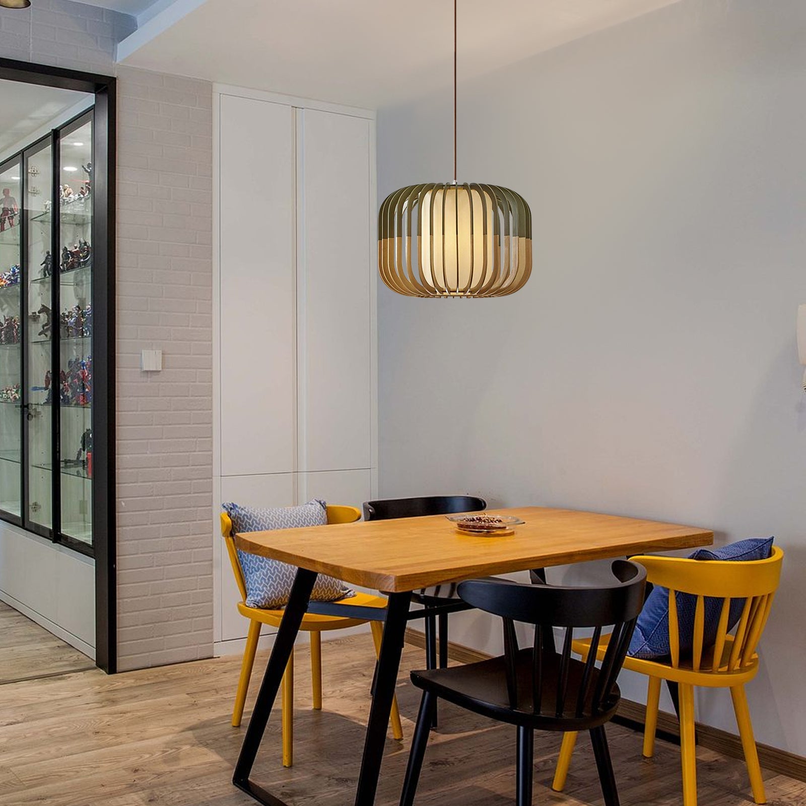 Drewniana lampa wisząca Amaya