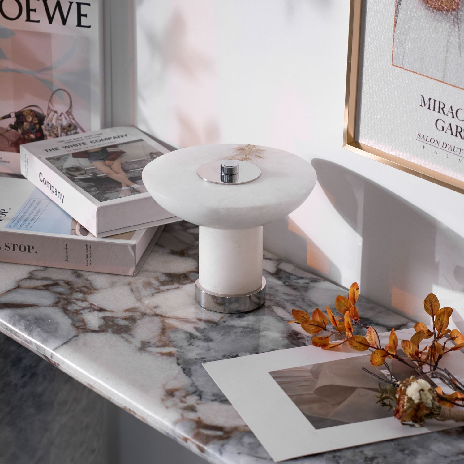 Lampe de table Aesmoze en albâtre