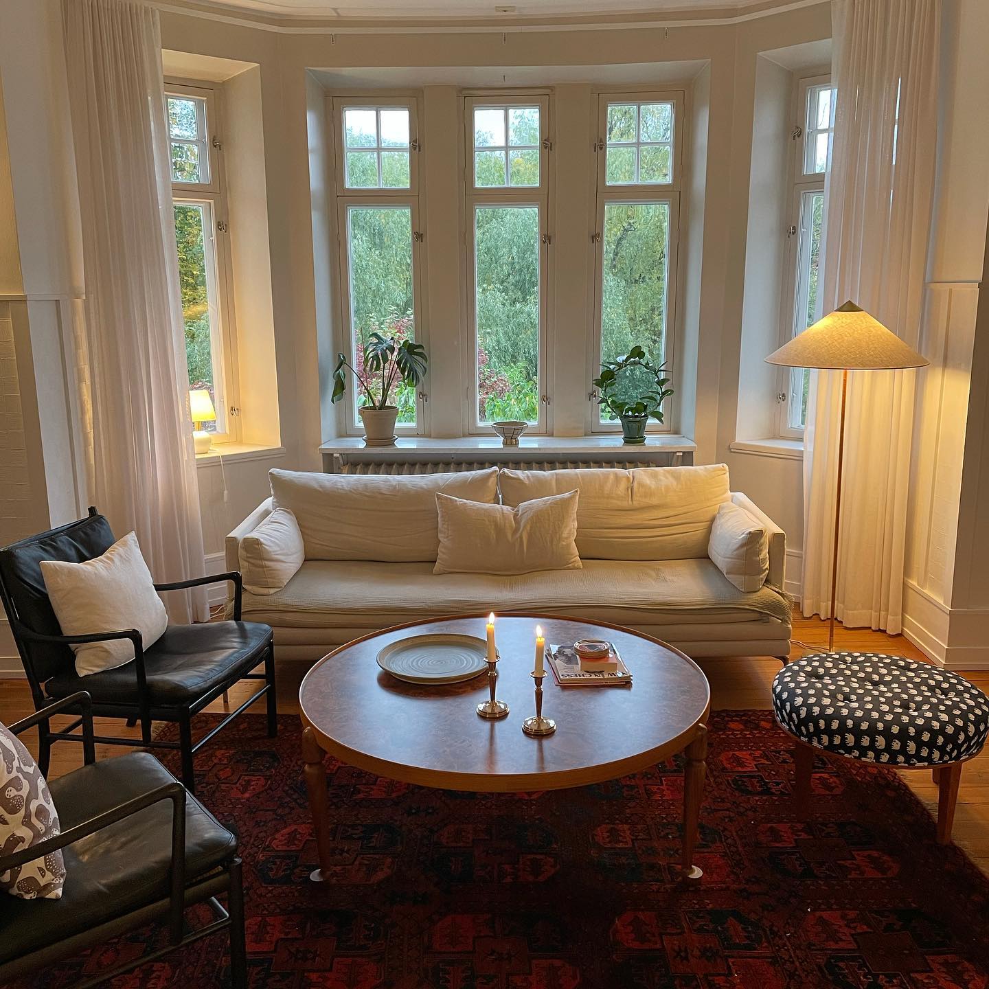 Lampa podłogowa Amora