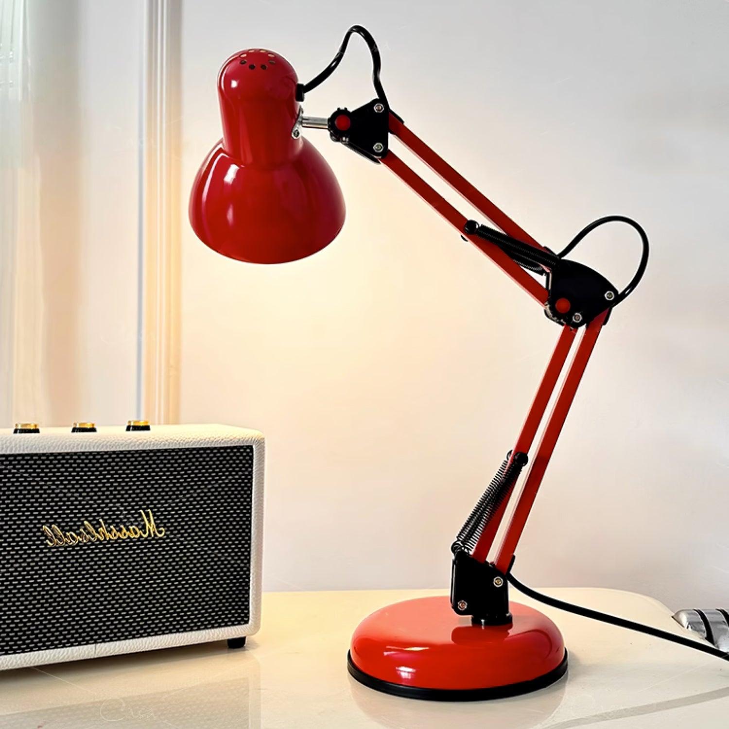 Avesso Table Lamp
