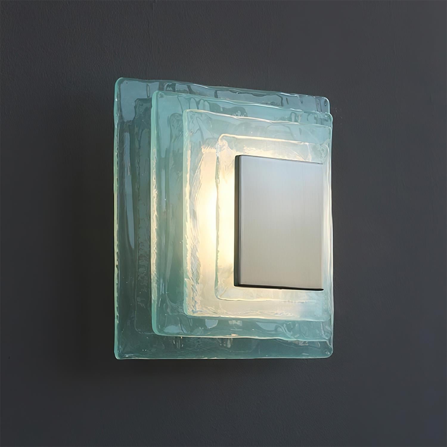 Belivva Layered Wall Lamp